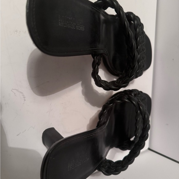 Michael Kors size 11 sandal 3 in heel - Picture 5 of 5